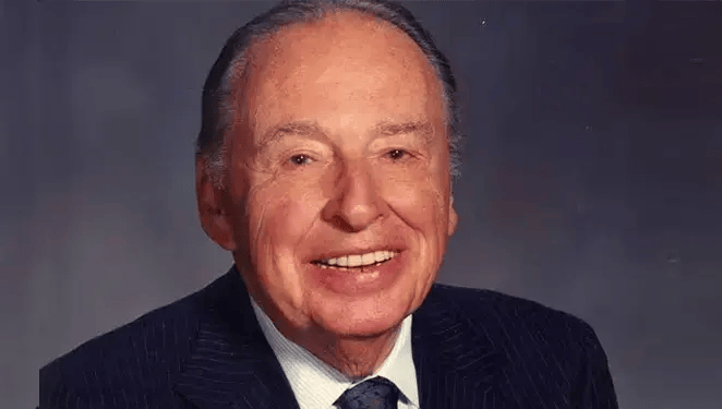 Image of Boris Kostelanetz in the office.